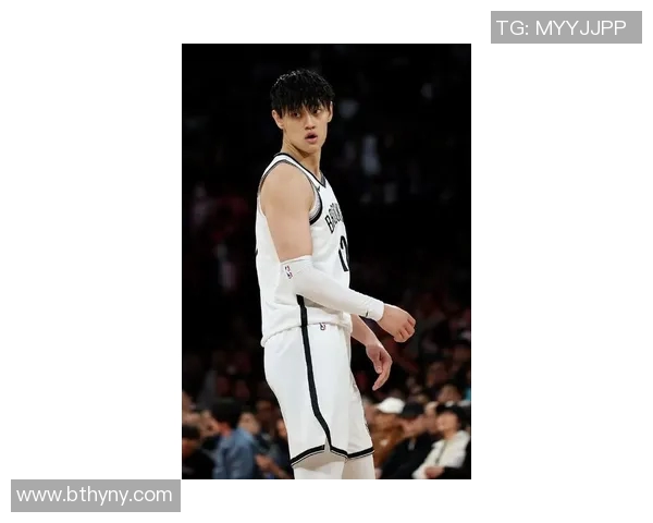 曾凡博的篮球梦想与成长之路：从青涩少年到职业球员的蜕变历程