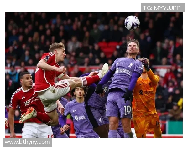 布里斯托与诺丁汉森林的精彩对决谁能在英Championship中笑到最后