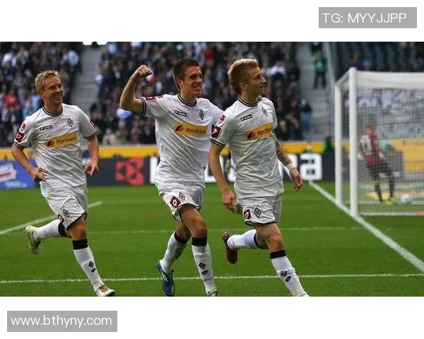 纽伦堡逼平门兴1-1合列强对决，争分夺胜难解输赢